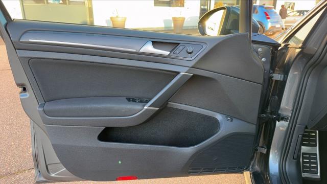 Volkswagen Golf image 2