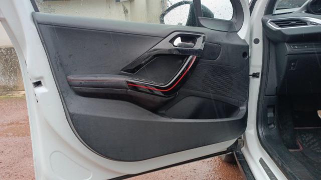 Peugeot 2008 image 4