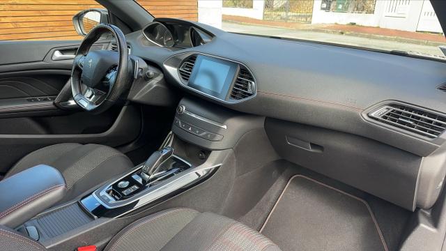 Peugeot 308 image 9