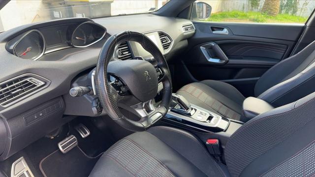 Peugeot 308 image 1