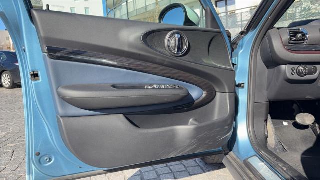 Mini Clubman image 9