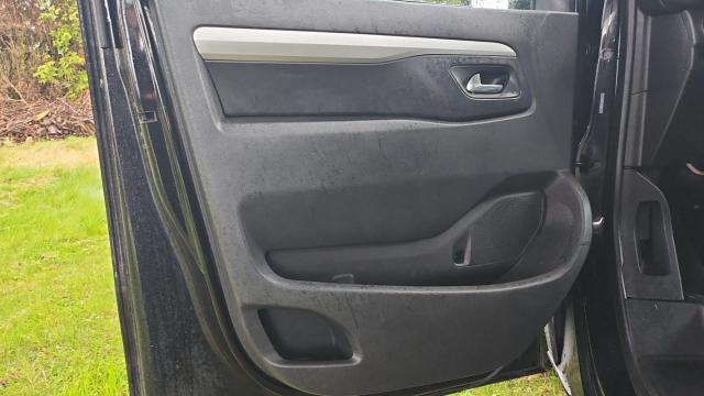Opel Zafira Life image 5