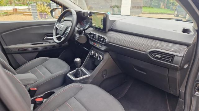 Dacia Jogger image 8