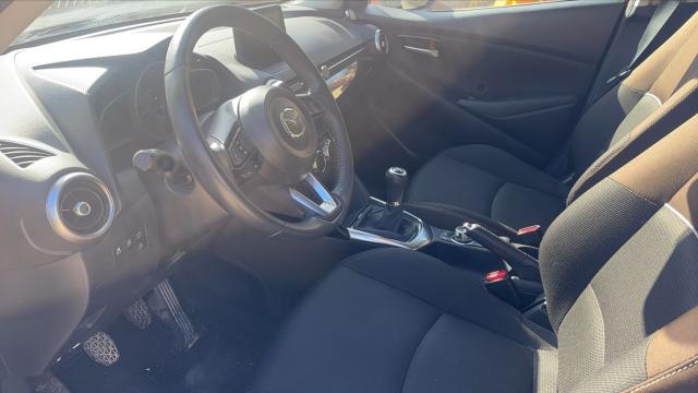 Mazda 2 image 1