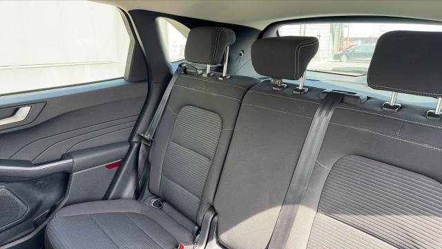 Ford Kuga image 1