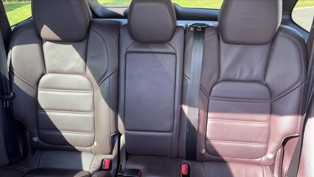 Porsche Cayenne image 7