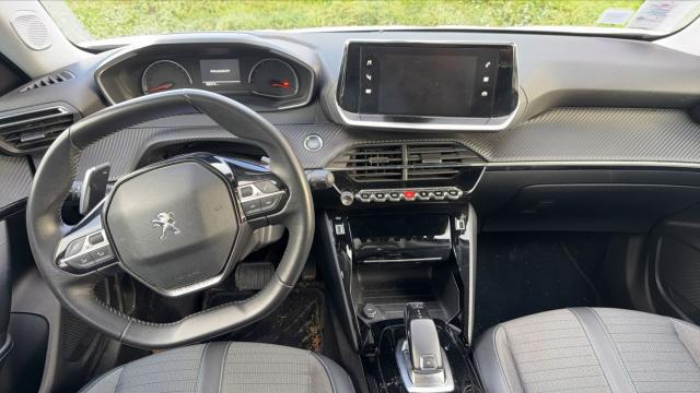 Peugeot 2008 image 8