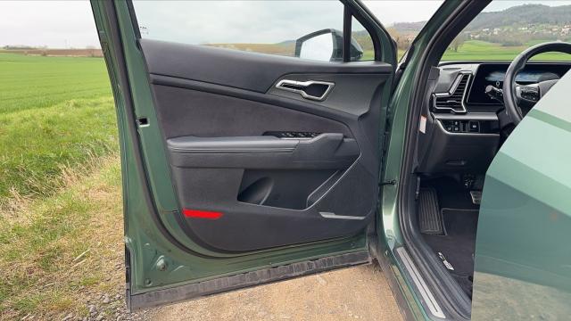 Kia Sportage image 8