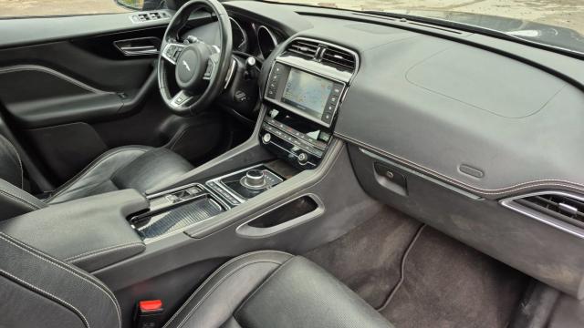 Jaguar F-Pace image 4
