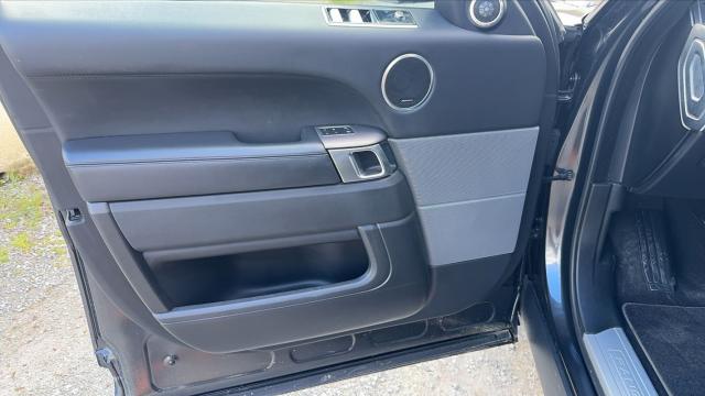 Land Rover Range Rover Sport image 7