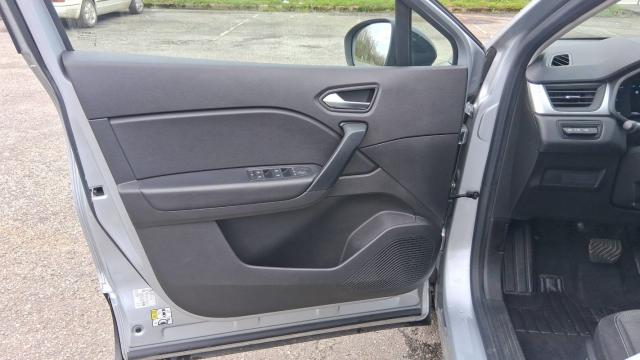 Renault Captur image 7