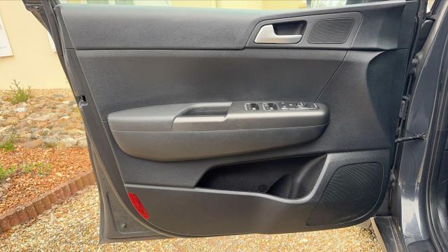 Kia Sportage image 9