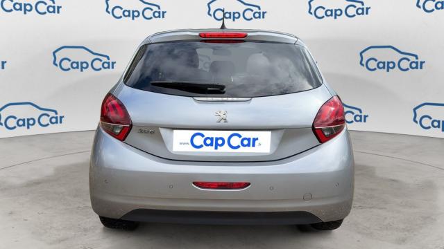 Peugeot 208 image 2