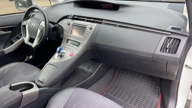Toyota Prius image 3