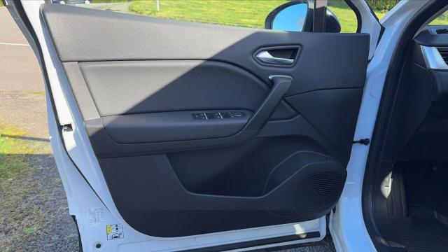 Renault Captur image 8