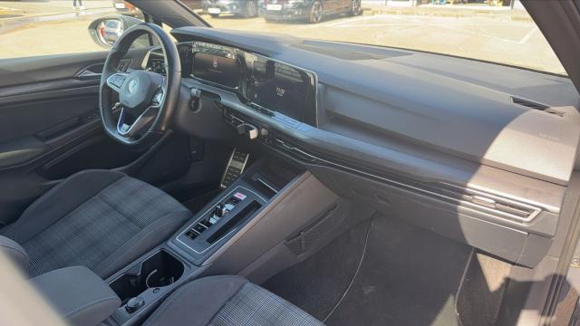 Volkswagen Golf image 5