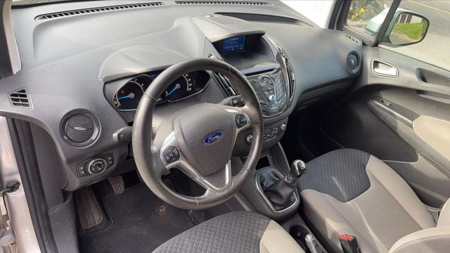Ford Tourneo image 6