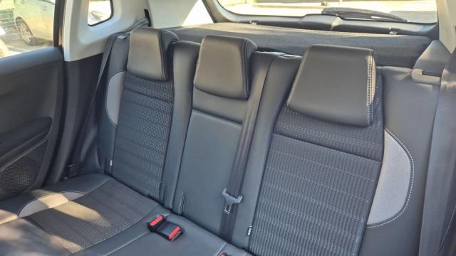 Peugeot 2008 image 3
