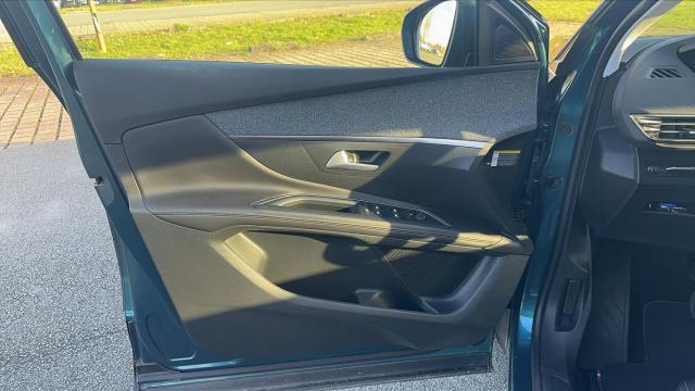 Peugeot 5008 image 7