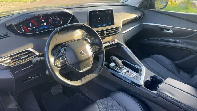 Peugeot 5008 image 4