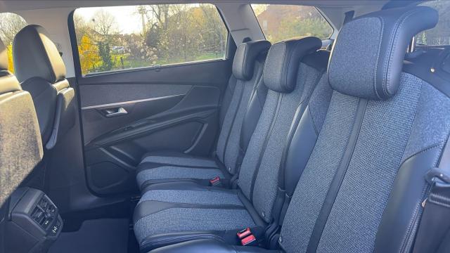 Peugeot 5008 image 3