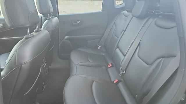 Jeep Compass image 8