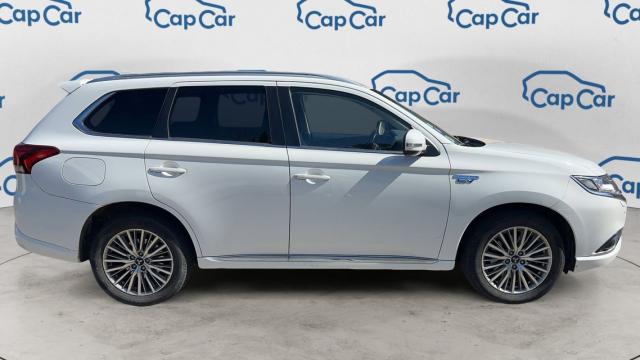 Mitsubishi Outlander image 3