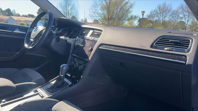 Volkswagen Golf Sw image 8