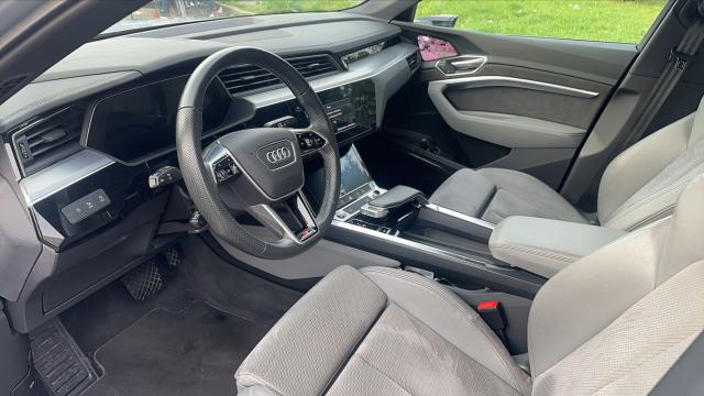 Audi E-Tron image 6
