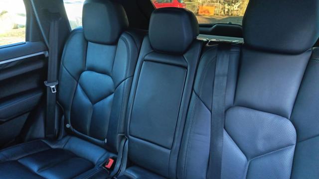 Porsche Cayenne image 4
