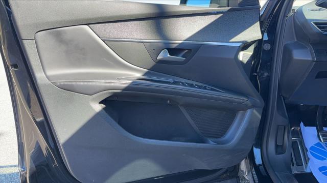 Peugeot 5008 image 3