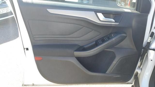 Ford Focus image 5