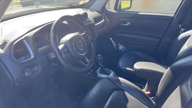 Jeep Renegade image 2