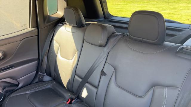 Jeep Renegade image 8