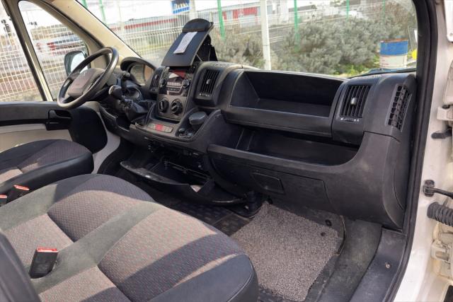 Peugeot Boxer image 6
