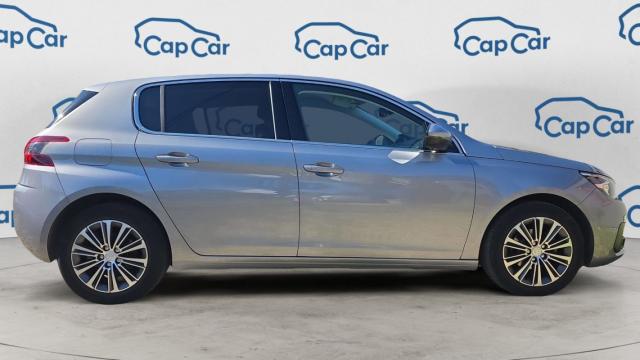 Peugeot 308 image 2