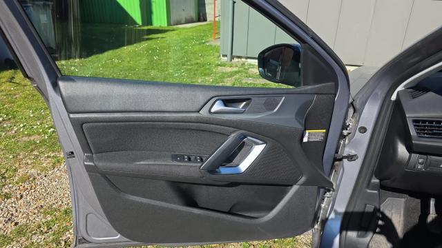 Peugeot 308 image 5