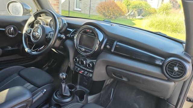 Mini Mini image 7