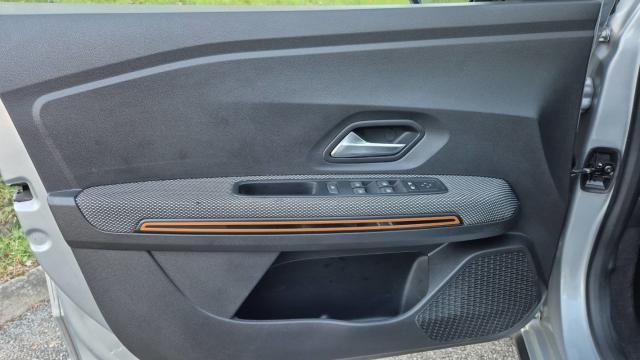 Dacia Sandero image 1