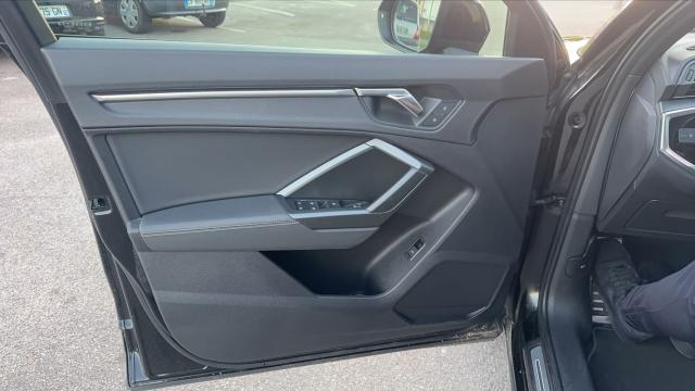 Audi Q3 image 8