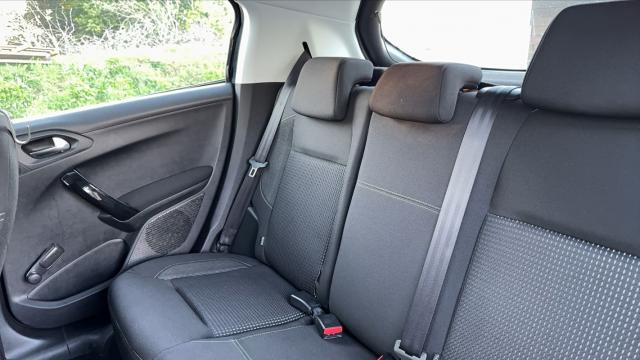 Peugeot 208 image 2