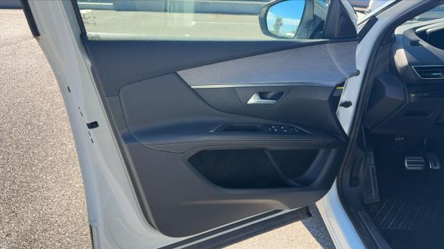 Peugeot 3008 image 4