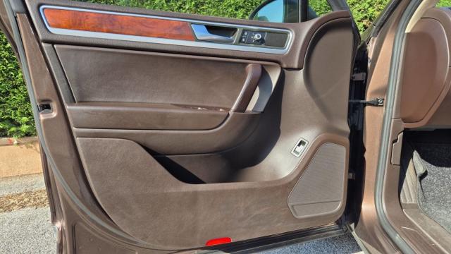 Volkswagen Touareg image 2