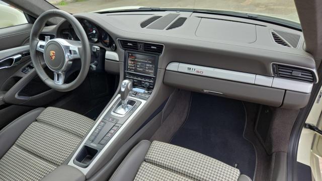 Porsche 911 image 6