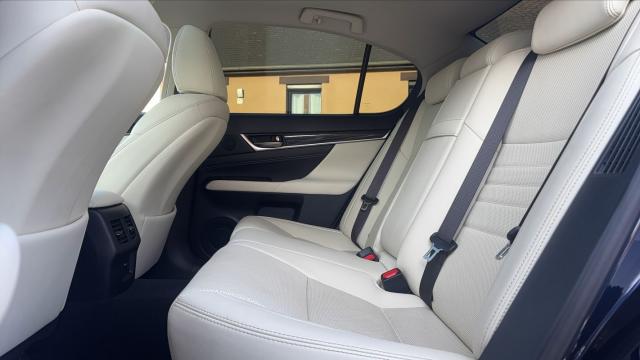 Lexus Gs image 7