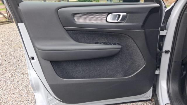 Volvo Xc40 image 7