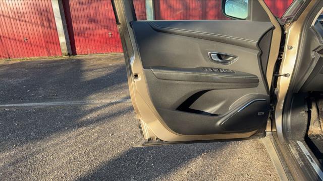 Renault Scénic image 1