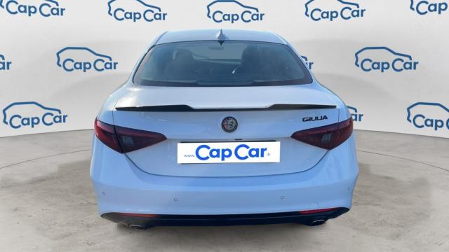 Alfa Romeo Giulia image 5