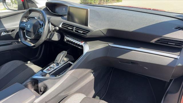 Peugeot 3008 image 3