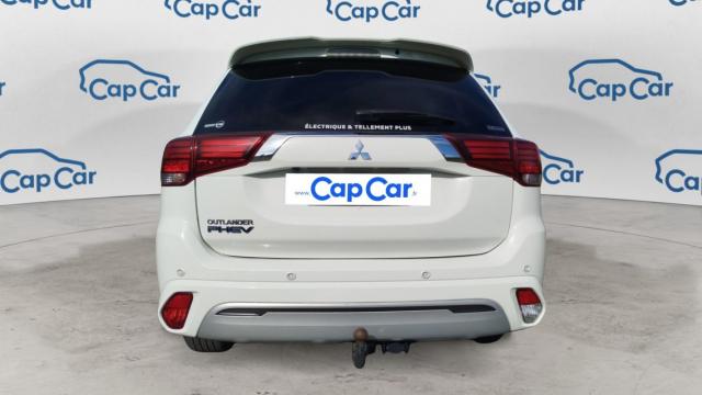 Mitsubishi Outlander image 1